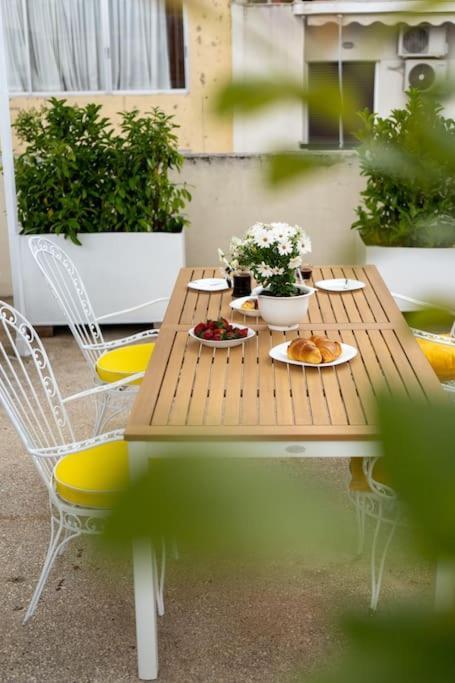Ebullience - Stylish & Chic Athens Apartment Buitenkant foto